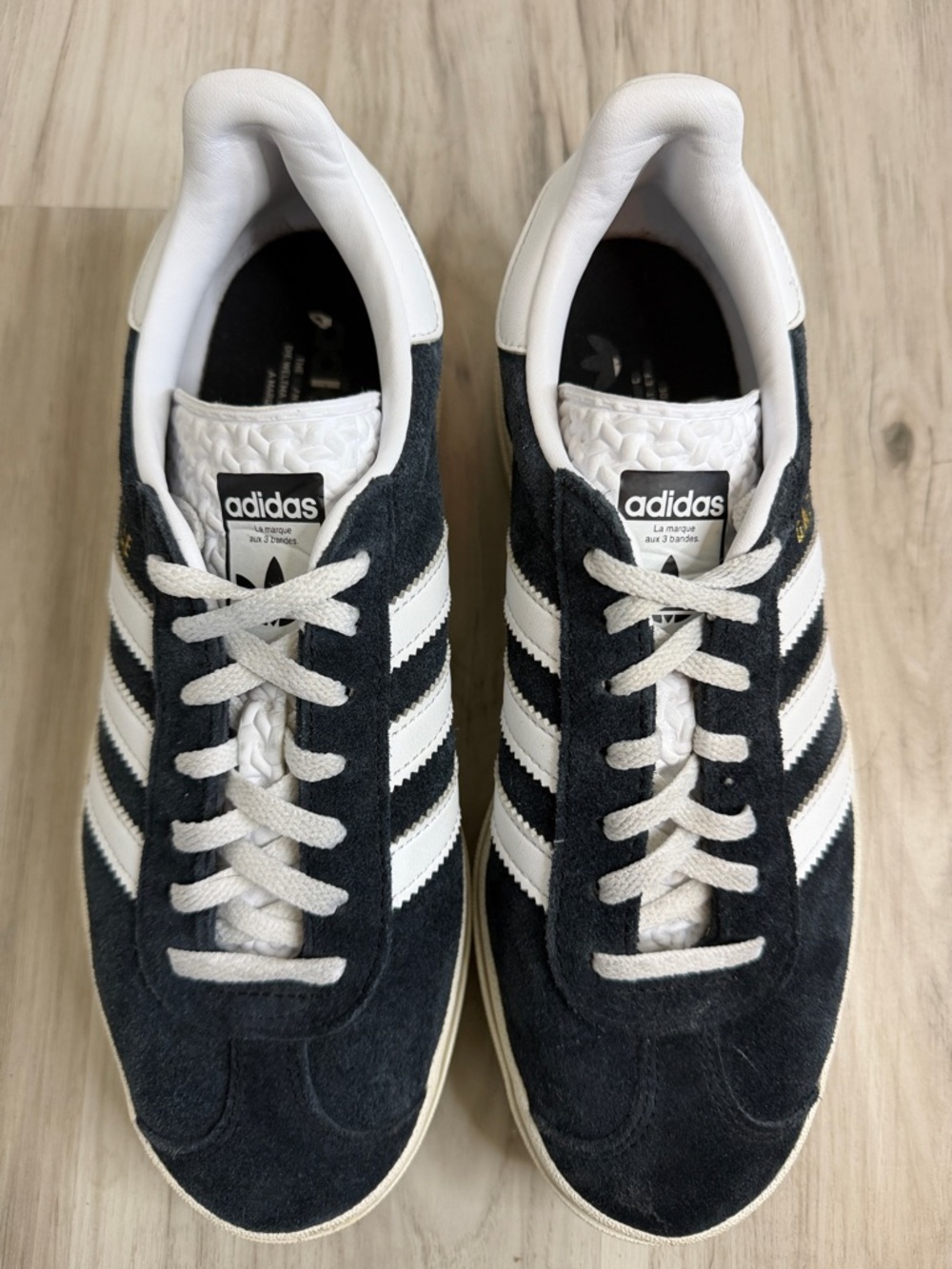 Adidas  Gazelle Low-Top Sneakers in Black and White platform size 8 women’s - Picture 11 of 14